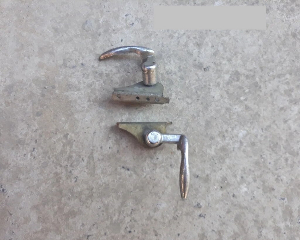 Ручка ветрового стекла правая ЗИЛ-130 Харьков - изображение 1