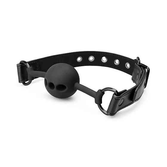 Воздухопроницаемый кляп Bedroom Fantasies: Breathable Silicone Ball Gag, черный Sex Aura Киев