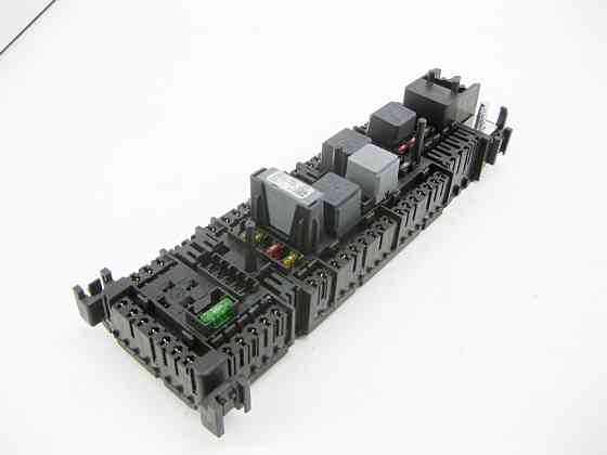 Mercedes-Benz  A2469066600 Блок реле та запобіжників у ногах переднього пасажира CLA Shooting Brake X117 CLA C117 GLA X156 B-class W242 B-class W246 Одесса