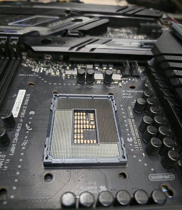 Asus Rog Strix Z790F Wi Fi Gaming Материнська плата. Київ - фото 3