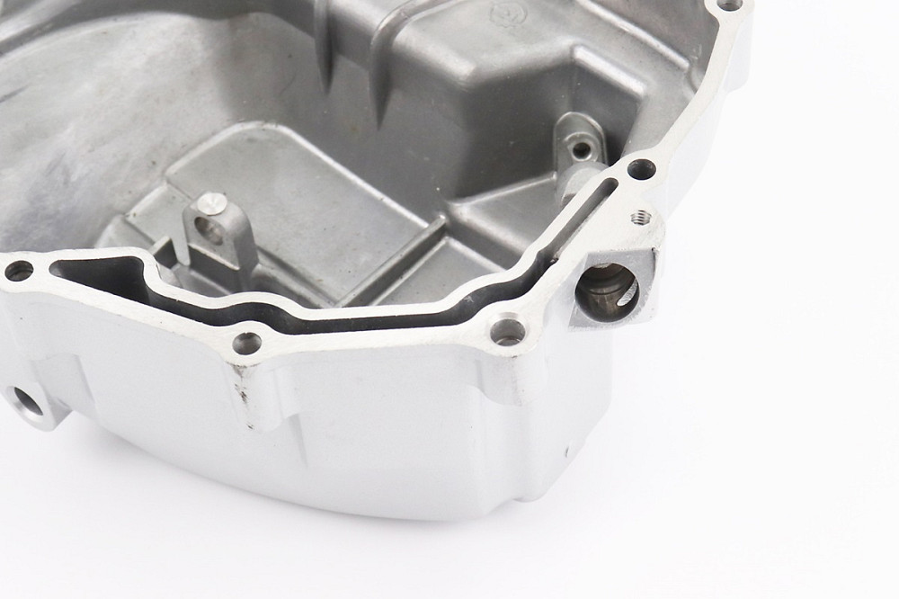 Кришка двигуна права Київ - фото 4