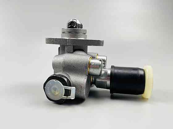 Паливопідкачувальний насос (ТНДН) з двома виходами в сторону Мукачево