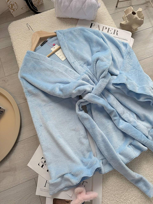 Жіночий теплий короткий халат на запах з рюшами Блакитний Одеса - фото 5