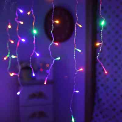 Гирлянда ColorWay Бахрома 3 м x 0.6 м 100 Led IP20 теплый цвет USB (CW-GF-100L36UWW) Винница