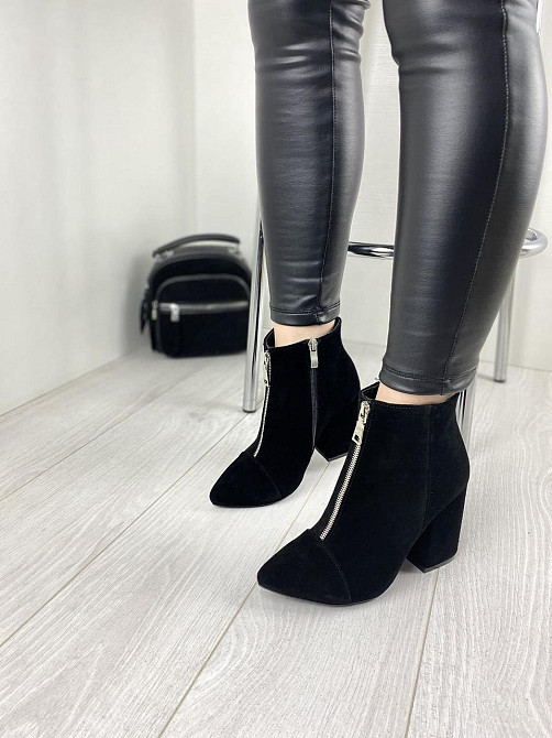 Замшеві черевики жіночі демісезонні весна-осінь чорні на стійкому каблуці р. 36, 37 2726 Коломыя - изображение 5