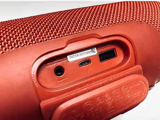 Портативная блютуз колонка JBL Charge 3 с USB,SD,FM (20 ватт красная) Киев
