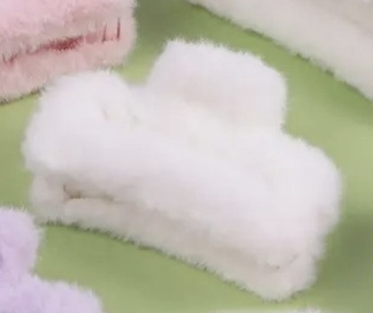 Шпилька крабік із хутра 9 см Смела - изображение 2