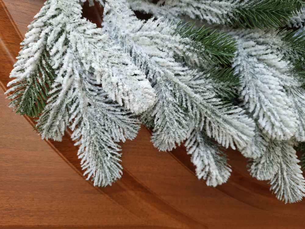 Гирлянда хвойная искусственная литая «Элитная Заснеженная» 1 м елочная ветка Киев - изображение 6