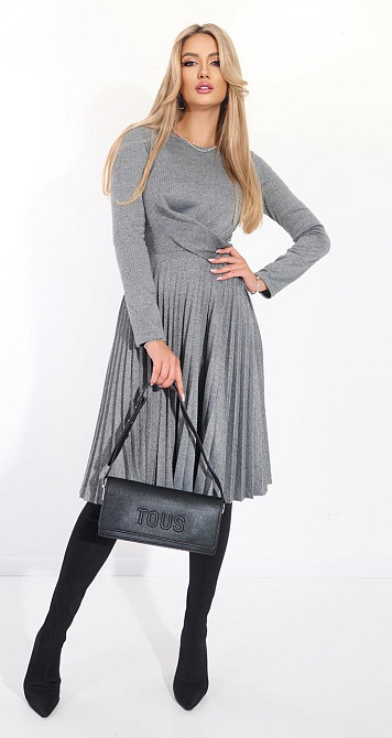 Красивое платье с юбкой плиссе (44) Киев - изображение 1