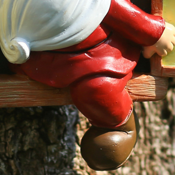 Садова фігура Гном в віконці 14.8 см Червоний. Полістоун Одеса