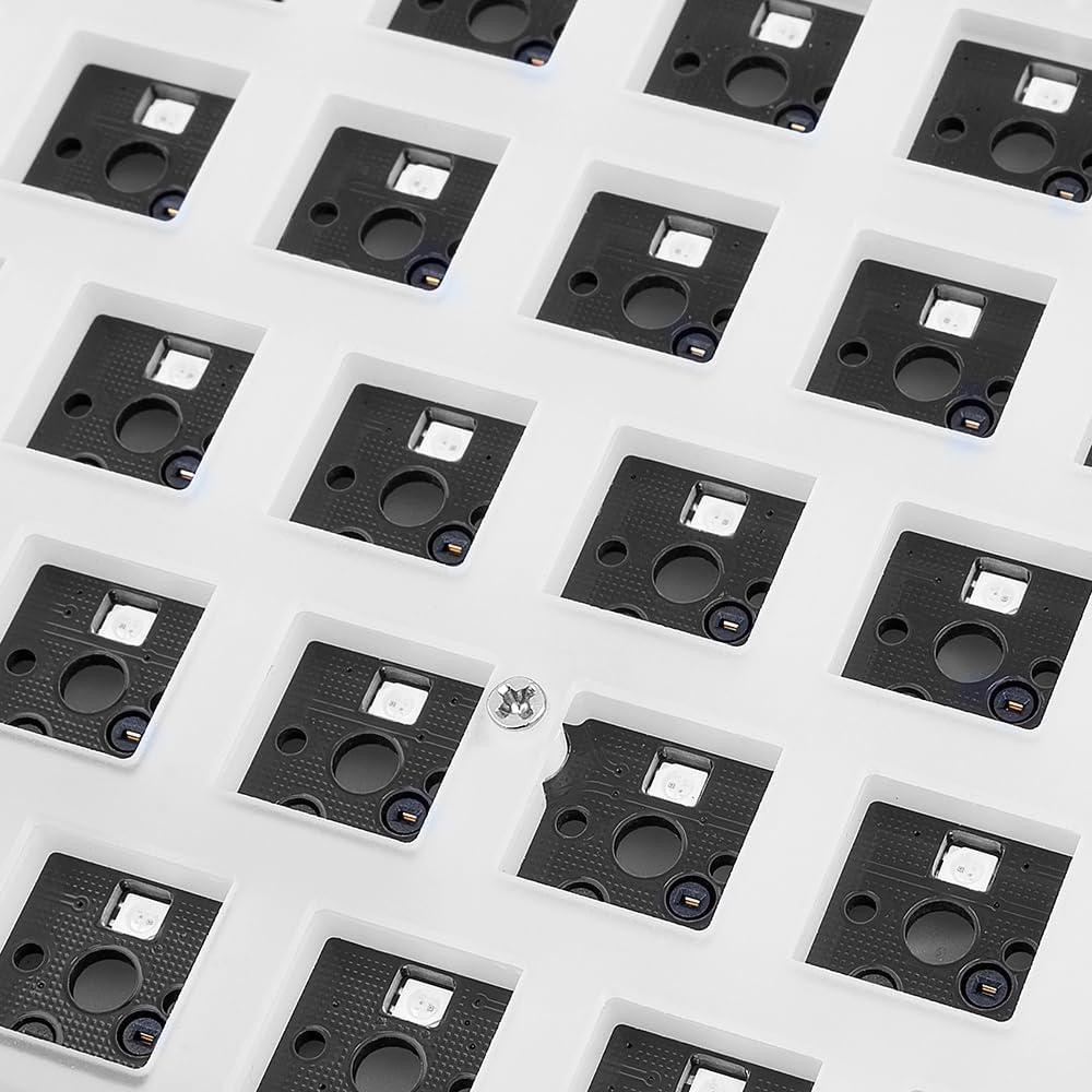 Механічна ігрова клавіатура дротова компактна з RGB підсвіткою Sharkoon Skiller SGK50, Hot-Swap, USB-C, Gateron біла, геймерська Київ - фото 7