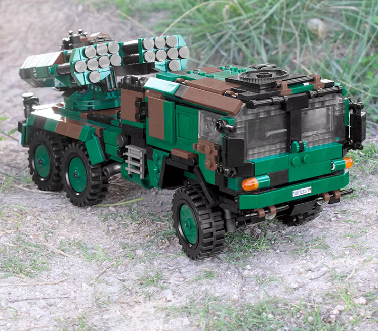Конструктор детский Войнная машина LARS 2 артиллерийская установка на 986 деталей Каменец-Подольский - изображение 9