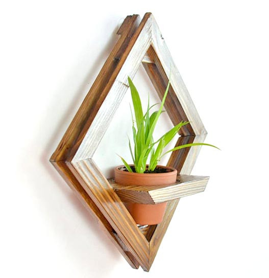 Полка настенная для цветов 