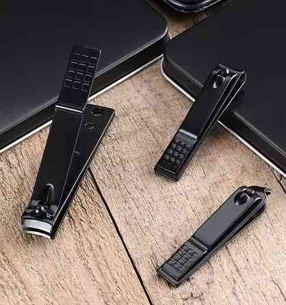 Набор для маникюра и педикюра универсальных инструментов,16 шт, цвет черный в кейсе пинцет,ножницы, пилочка Каменец-Подольский