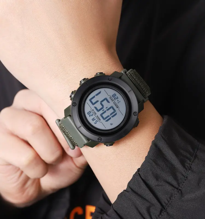 Чоловічий наручний годинник Skmei 2497 з нейлоновим ремінцем (Зелений з білим) Вінниця