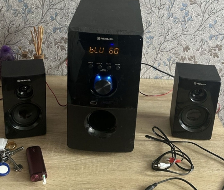 Колонки Real-El Харьков - изображение 1