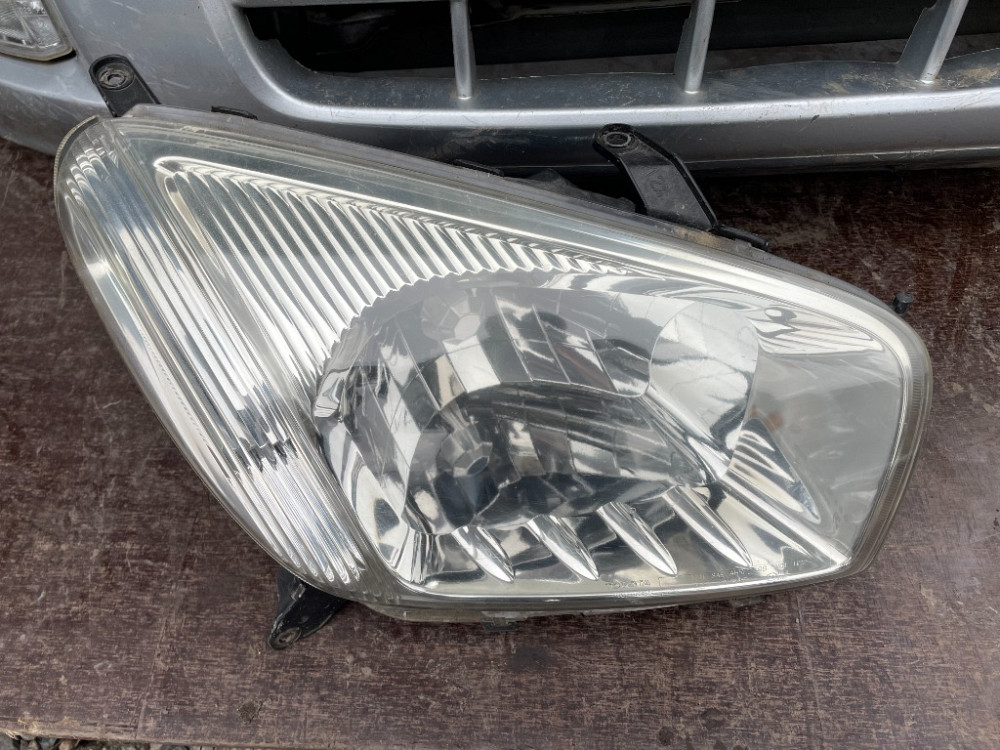 Фара права Toyota Rav 4 2001-2005 Ковель - изображение 1