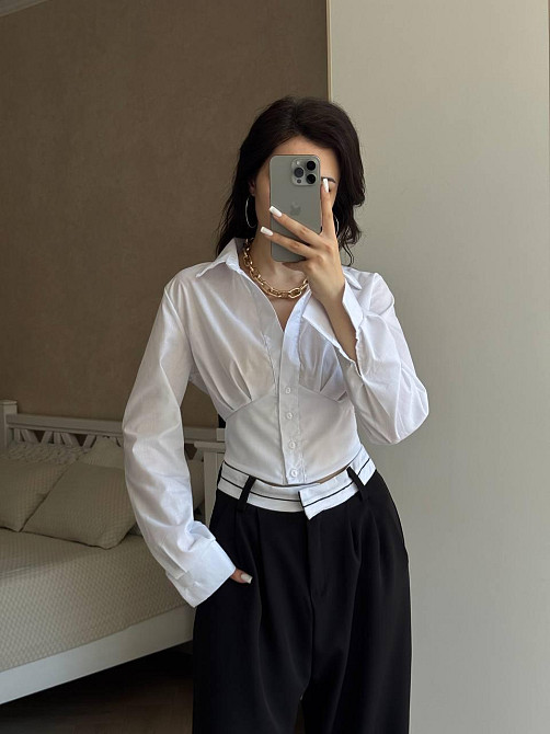 Женская базовая приталенная рубашка с имитацией корсета коттон Одесса - изображение 7