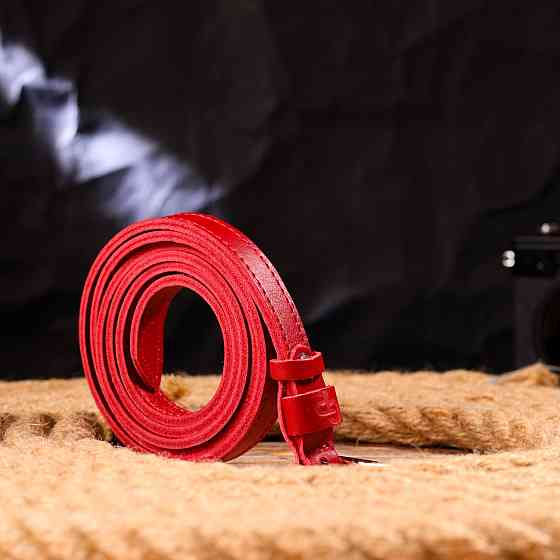 Вузький жіночий ремінь із натуральної шкіри Grande Pelle 21440 Червоний Київ