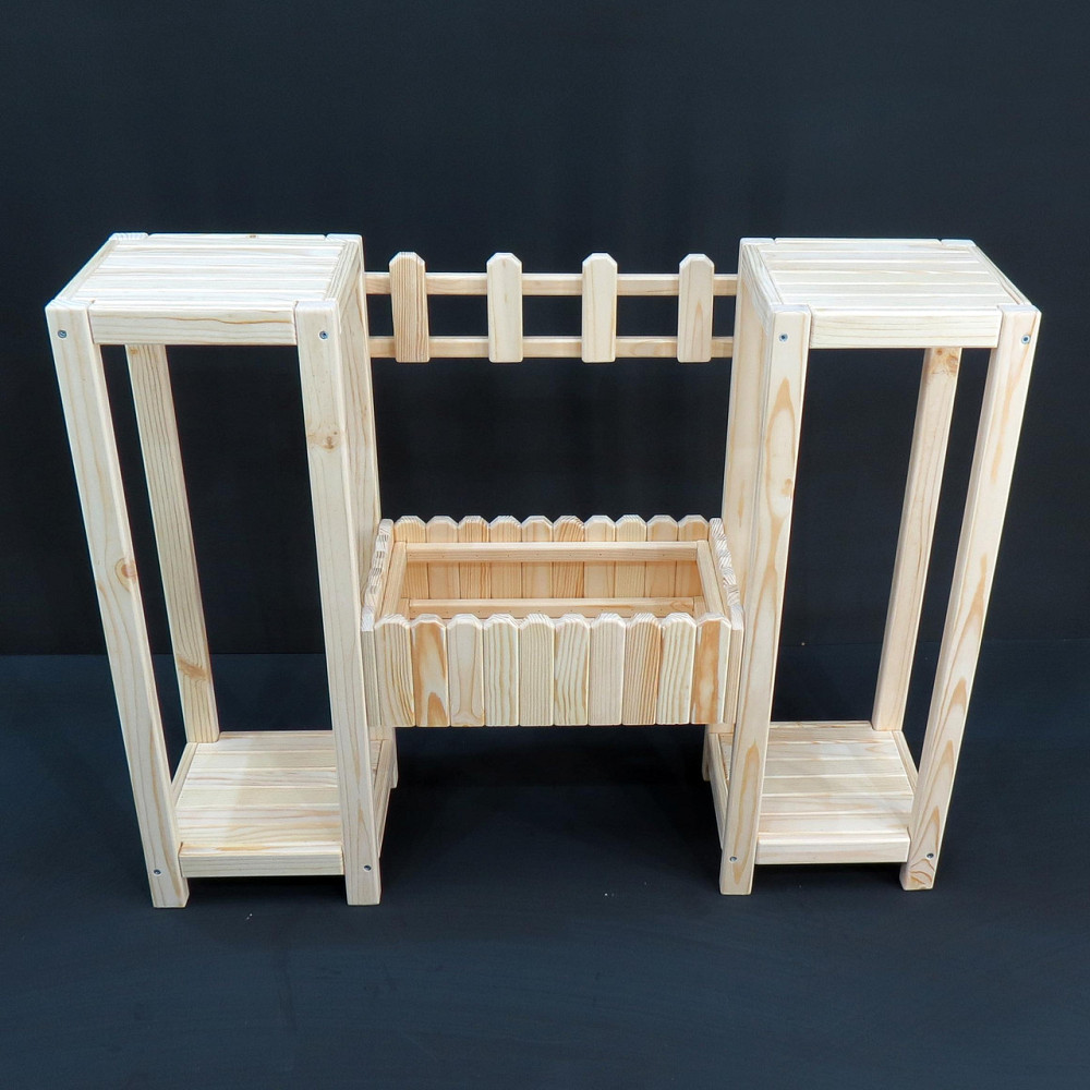 Кашпо на стойке 