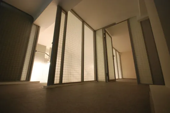 Клею пленку на стекло, тонирую стекло плёнками Киев