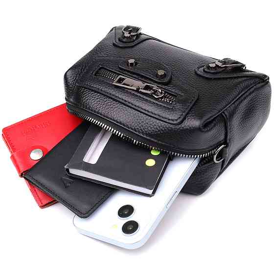 Модная женская сумка из натуральной кожи с актуальным декором Vintage 22922 Черный Киев