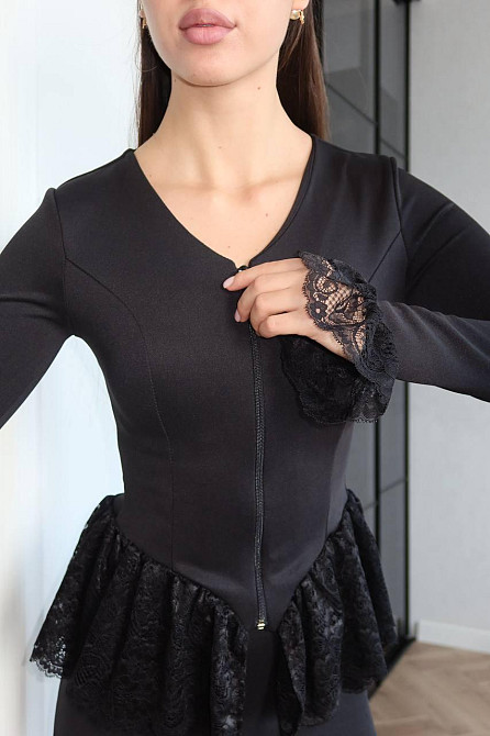 Жіночий елегантний костюм-двійка: кофта з мереживом і брюки-кльош дайвінг+французське мереживо Чорний, 46/48 Одеса - фото 7