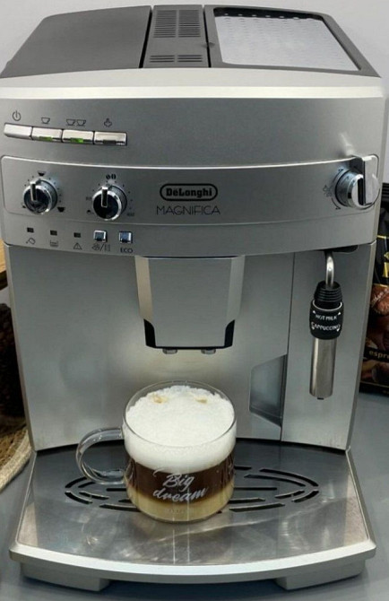 Кавомашина Delonghi Magnifica. Київ - фото 1