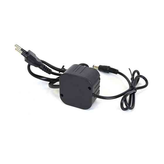 Блок живлення Full Energy BG-142 13.5 В / 1.5 А для домофонів (Довжина мережевого кабелю: 0.38 м, Довжина вихідного кабелю: 0.4 м) Київ