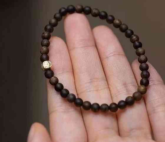 Браслет з натурального агарового дерева з намистинами на удачу, унісекс Київ