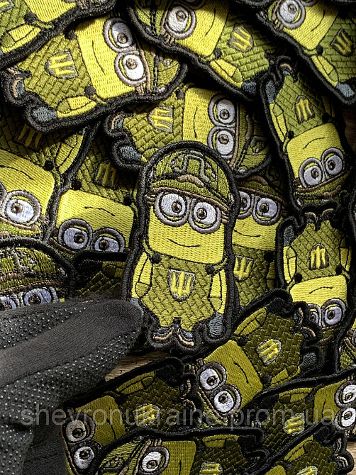 Шеврон Міньйон ЗСУ (Форма контурна. На липучці) Розмір 8x5см Київ - фото 4