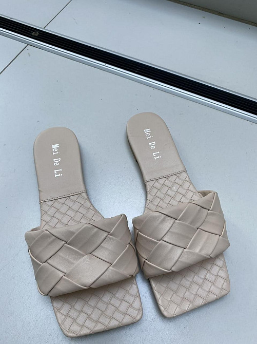 Meideli Зручні жіночі шльопанці, штучна шкіра, бежеві на низькому ходу MEIDELI E839-7 р. 36, 38 Коломыя - изображение 2