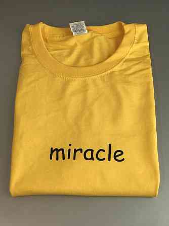 Футболка з написом miracle Чернівці
