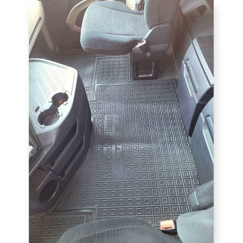 Килимки Мерседес actros 2011-2018 (плоска підлога) борт 2,5см, з перемичкою салону Мукачево - фото 1