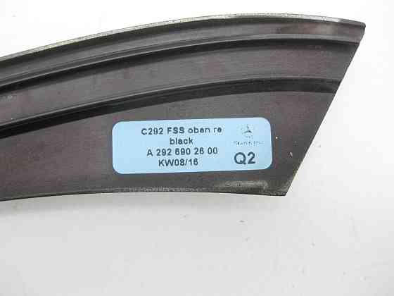 Mercedes-Benz  A2926902600 Верхній молдинг глухої кватирки стійки C правий GLE Coupe C292 Одеса
