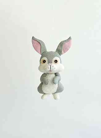М’яка фетрова іграшка заєць ручної роботи – безпечна розвиваюча іграшка Київ