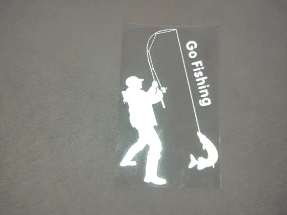 Наклейка на авто Рыбак с щукой Белая светоотражающая Киев