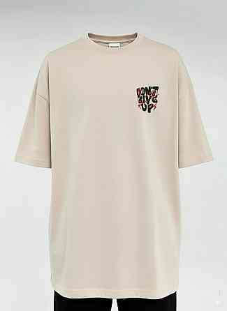 Футболка чоловіча с принтом  М Бежева 2634326261 Дніпро