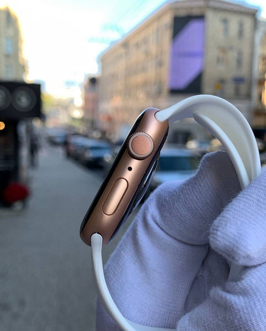 Apple Watch 6 44mm.Gold. Киев - изображение 4