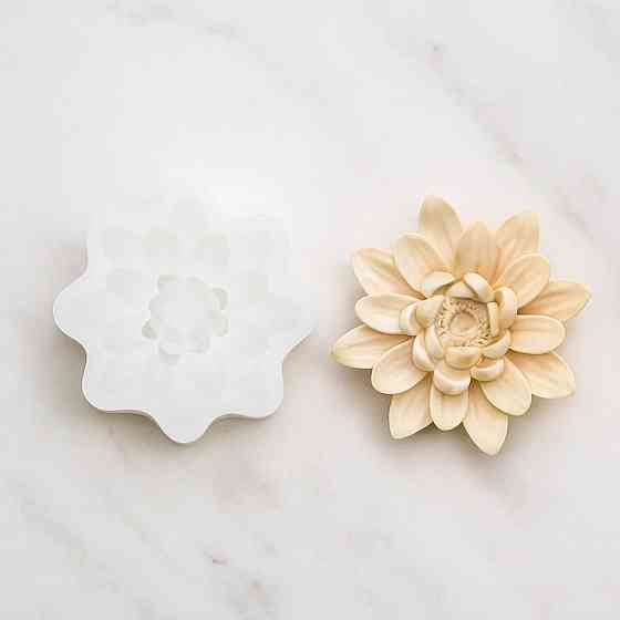 Силіконова форма для виготовлення свічки, молд для виготовлення свічок з соєвого, бджолиного воску і парафіну 55 х 55 х 20 мм Кам'янець-Подільський