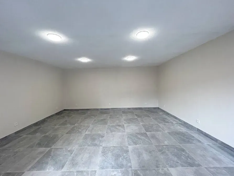 Здам Офіс на пушкіна 2\2 але з окремим входом. Своя вода і каналізація. непоганий ремонт. Є парковка перед будівлею. Дніпро - фото 5