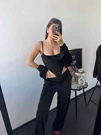 Женский стильный привлекательный велюровый костюм Одесса