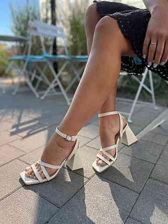 LIRIO Шкіряні босоніжки жіночі бежеві на підборах LIRIO L0282/8073-68 літні р. 35-39 / Босоніжк Коломыя