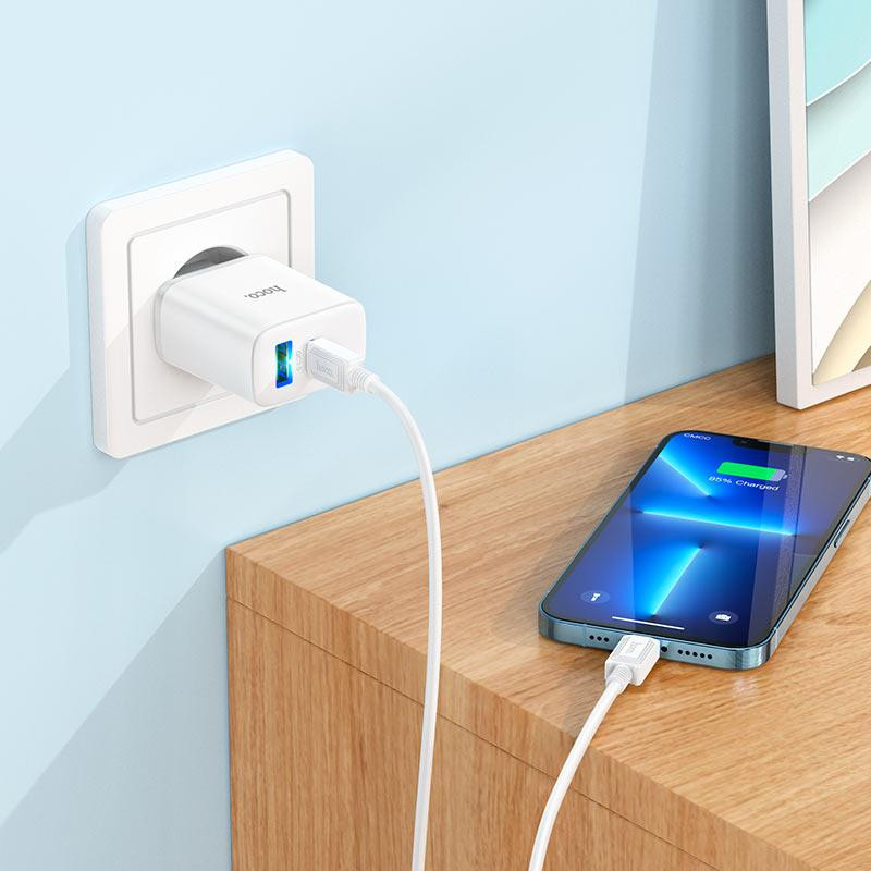 Сетевое зарядное устройство с кабелем HOCO C105A Stage dual port PD20W+QC3.0 charger set (C to iP)(EU) White Одесса - изображение 7