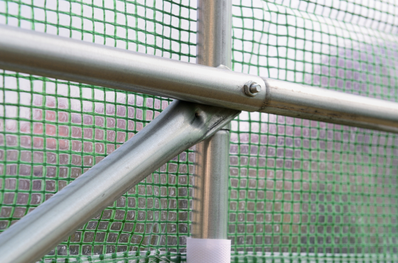 Садовая теплица 9 м2 (4,5 × 2 × 2 м) с окнами, армированная пленка UV-4, Зеленая (Польша) Киев