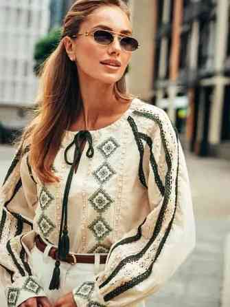 Жіноча сучасна вишиванка з традиційним орнаментом домотканий льон 44 Одеса