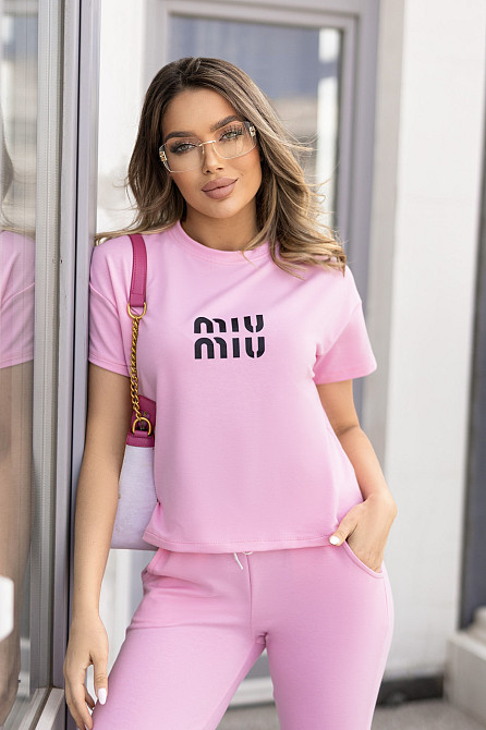 Спортивный костюм с футболкой 