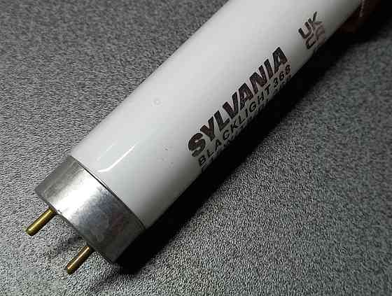 Лампа для ловушек насекомых ультрафиолетовая Sylvania F15W T8 BL368 45см Киев