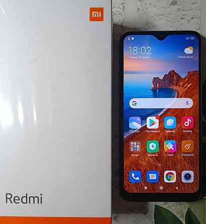 Смартфон Xiaomi Redmi 8 4/64Gb. Новый ! Киев