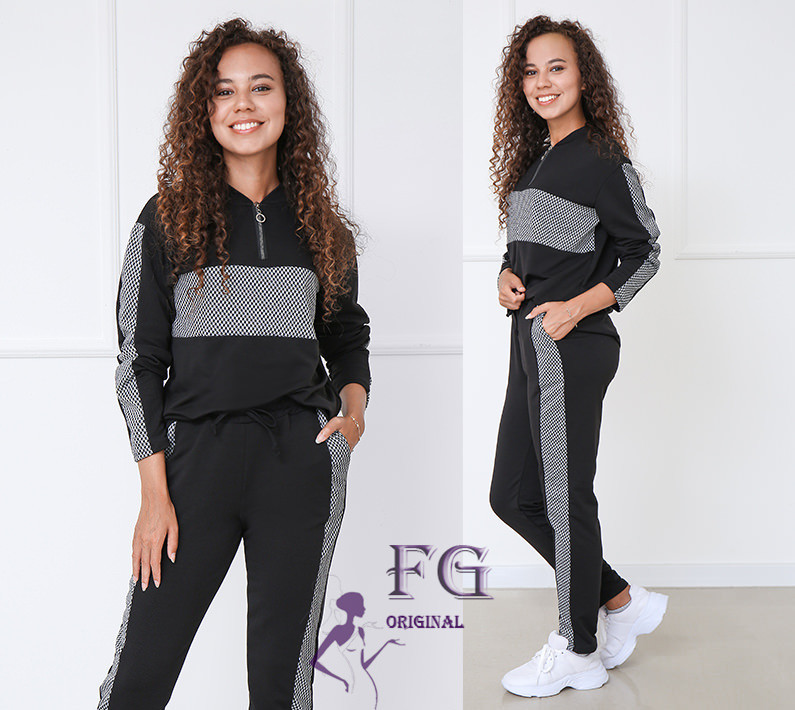 Демисезонный прогулочный костюм из трикотажа 